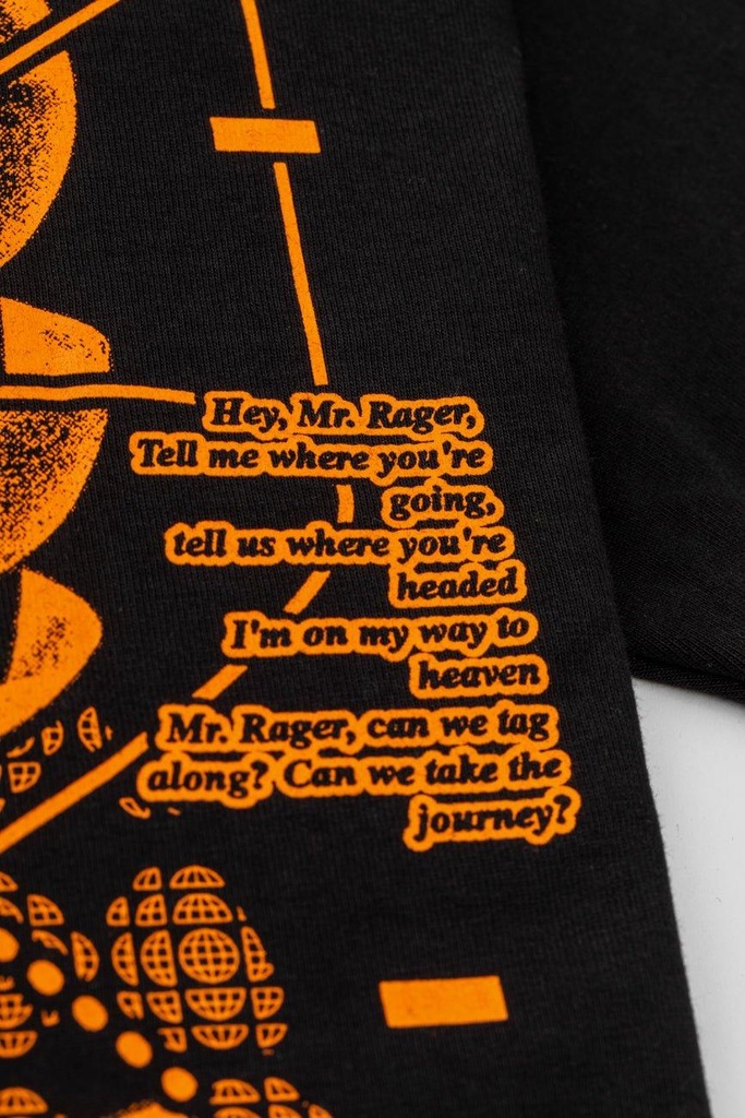 entergalactic-black-oversized-tshirt-07-994765.jpg