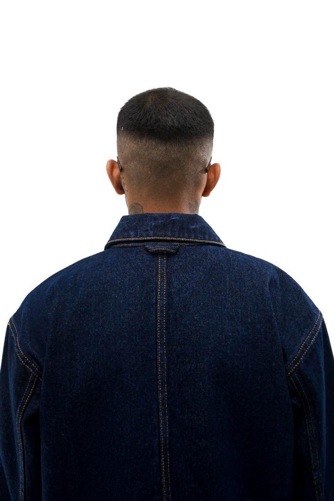 Denim-jacket-model-05_d32e1250-3b8d-4631-b907-b15cab318671-419384.jpg