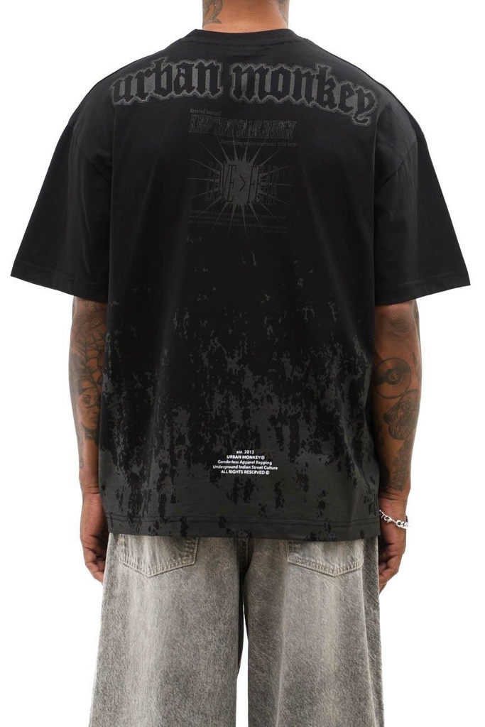 easy-black-oversized-tshirt-02-640335.jpg