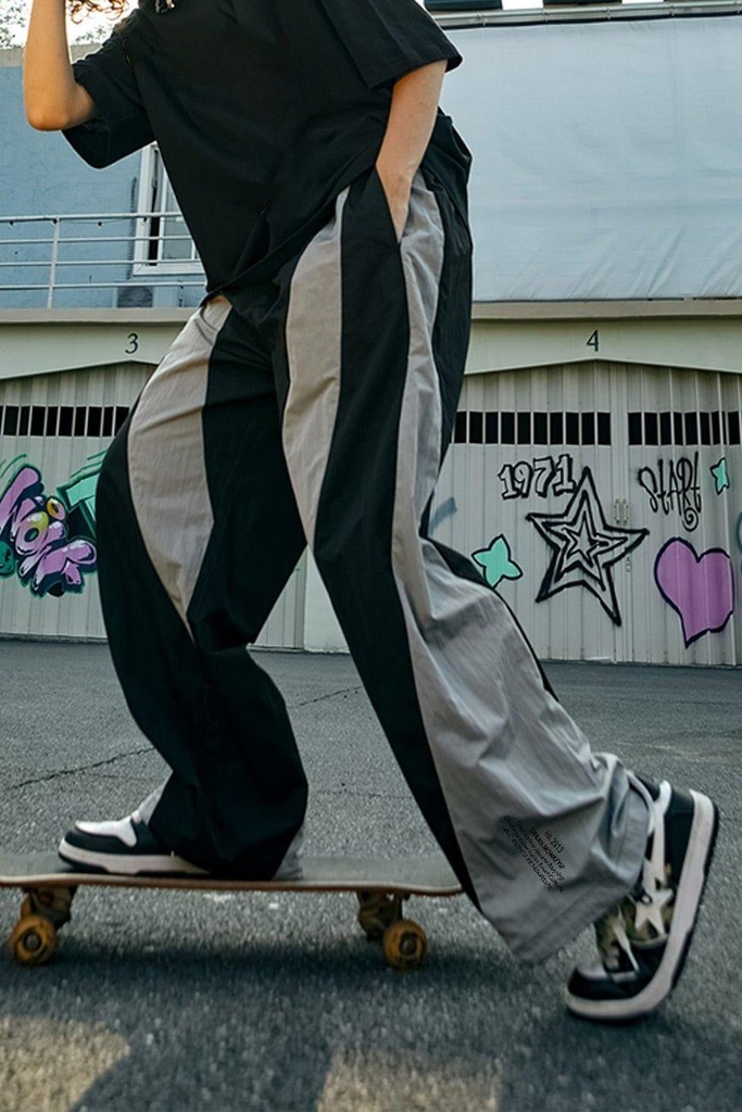 ott-parachute-pants-001-12269s23-blk-s-314231.jpg