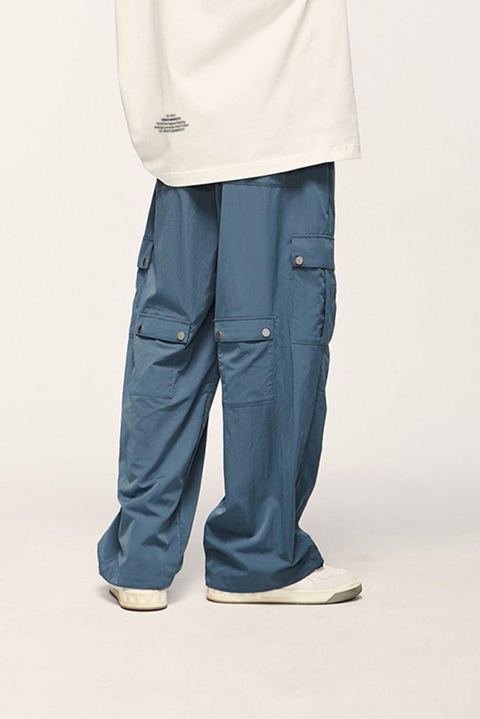 core-parachute-pants-blue-01-258191.jpg