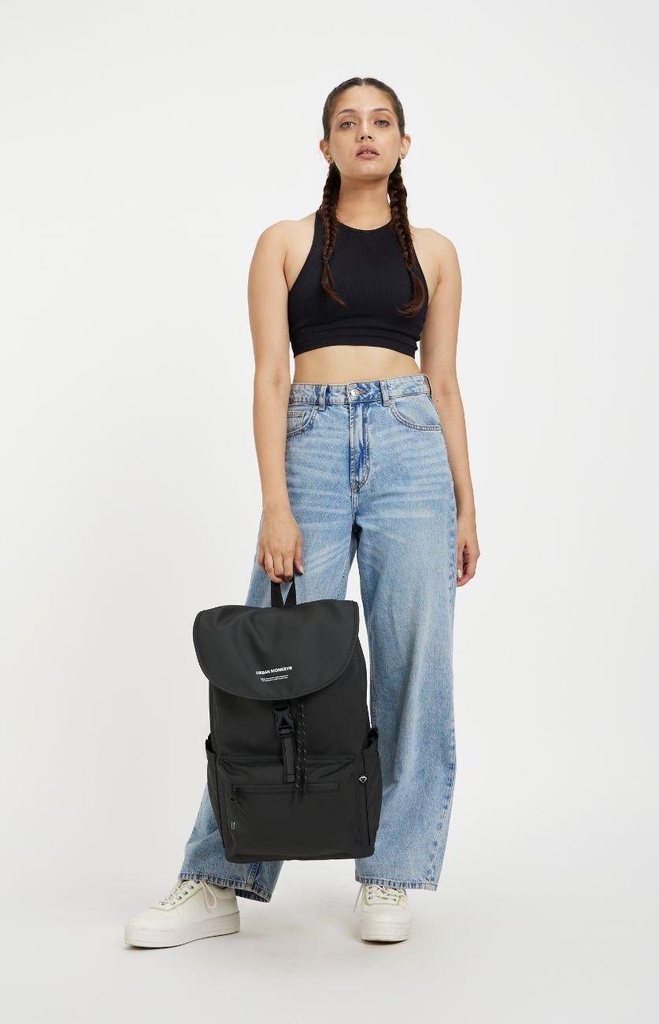 city-rucksack-black-03-669170.jpg