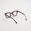 um-classic-wayfarer-004-a809-c4-630621.jpg