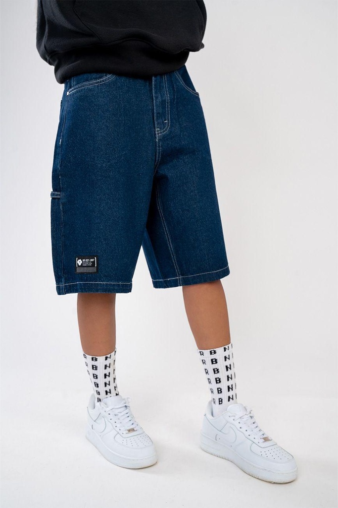 denim-shorts-model-unisex-zoom-view-988397.jpg